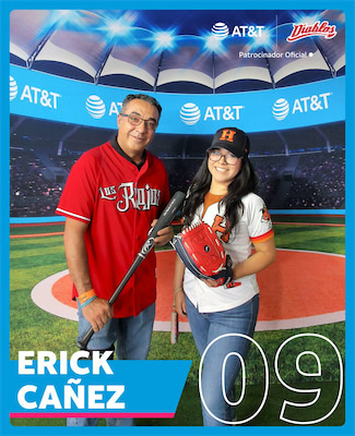 Tarjeta de baseball personalizada generada en photo booth interactivo