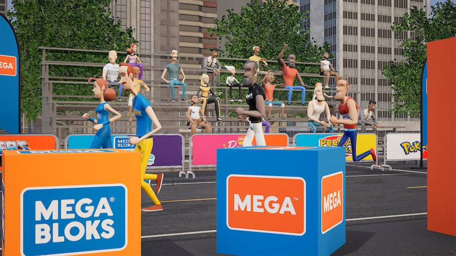 Personajes de animación 3D corriendo sobre una pista de carreras con logotipos de marcas de juguetes